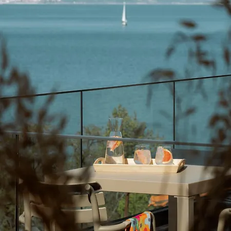 公寓式酒店 Aktis Seaside Living