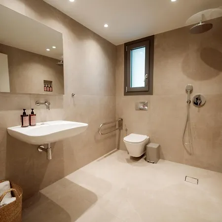 Aktis Seaside Living 4*