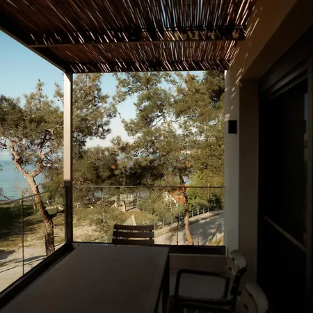 Aktis Seaside Living 4*