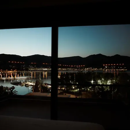 公寓式酒店 Aktis Seaside Living